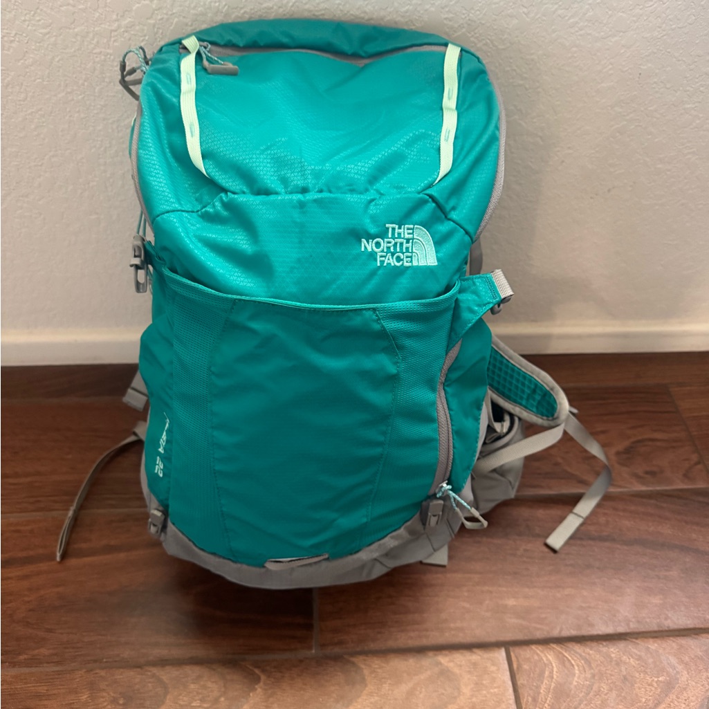 The North Face Aleia 22 Backpack For Women